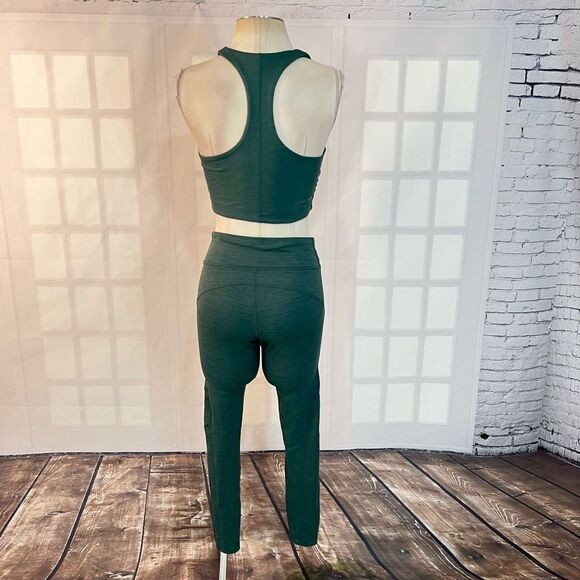 Outdoor voices 2pc set move free sports bra tech sweat core 7/8 legging medium - Picture 8 of 14
